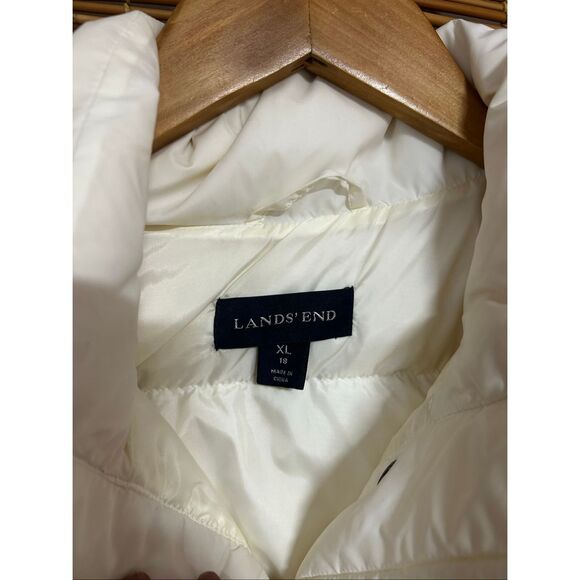 Lands' End Cream Puffer Vest Down Blend Extra Large (XL) - Picture 4 of 4